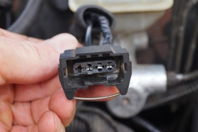 Klick um die Datei 2020-07-21 18-32 Stecker Zündspule 2.JPG in voller Größe zu öffnen