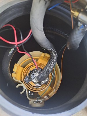 Klick um die Datei 2026-07-18 09-59-21 Calibra Innentrankschlauch.jpg in voller Größe zu öffnen