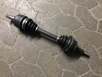 Klick um die Datei Antriebswelle Calibra kurz.jpg in voller Größe zu öffnen