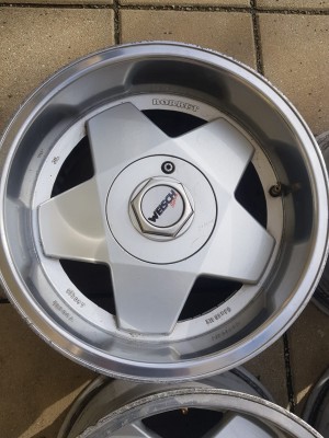 Klick um die Datei d538e85c-69c1-4629-818d-be24bc231f41.jpg in voller Größe zu öffnen