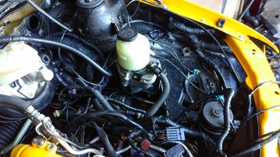 Klick um die Datei elektrische.servo.jpg in voller Größe zu öffnen
