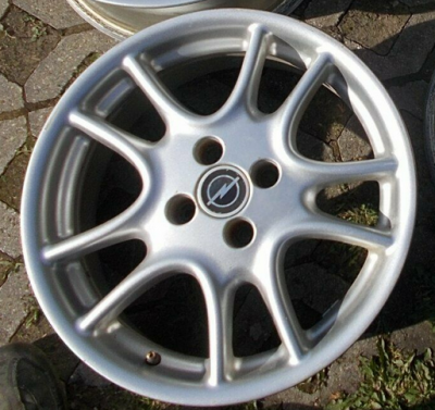 Klick um die Datei felge opel.png in voller Größe zu öffnen
