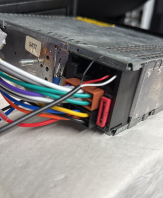 Klick um die Datei klineZuRadio.png in voller Größe zu öffnen